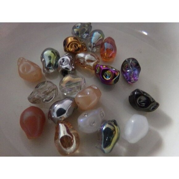Mixed Color Skull Glass Beads - Picture 1 of 2